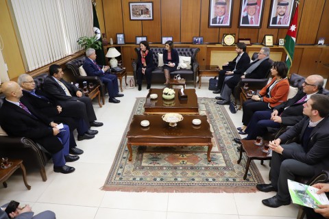 The French Ambassador Visits Yarmouk and Meets its Students